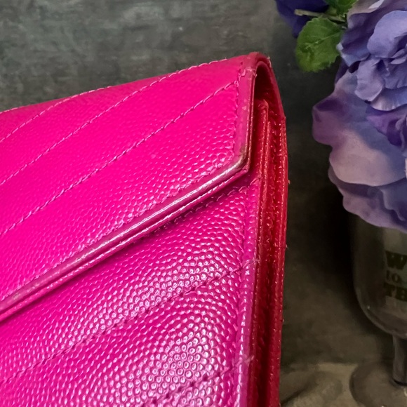 YSL Quilted Envelope Wallet - Picture 8 of 16